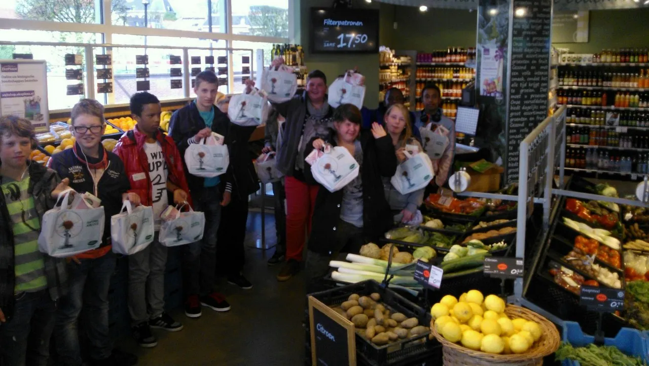 of43ocfpski39wmayhaytvjvn 2014 04 12 accent