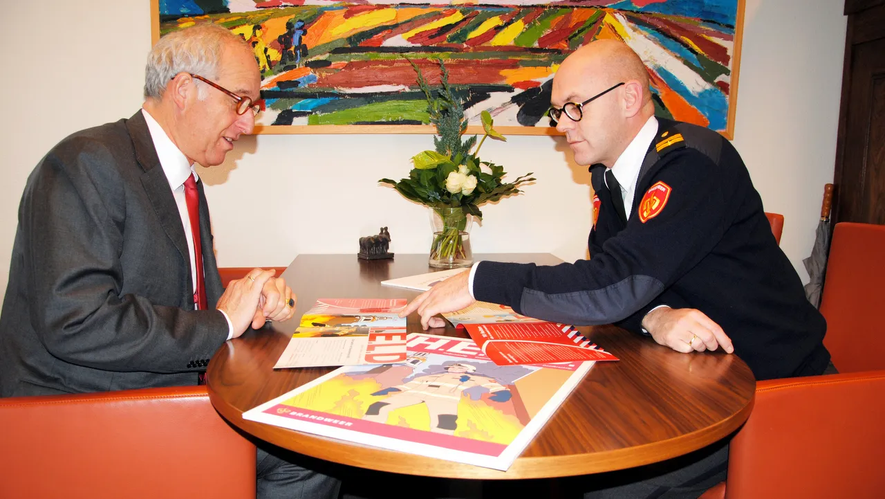 onu1o5oumww0njeycu9la7ftn 2013 12 24 brandweererik