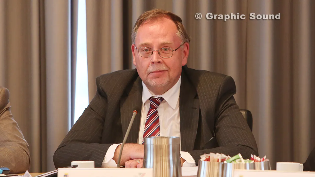 oxyszhyn2tvwvcwii6qqd9e7a raad horst