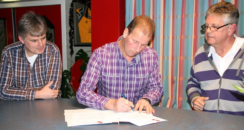 p048i3ymsal68pu6omj5y6a0h 196499