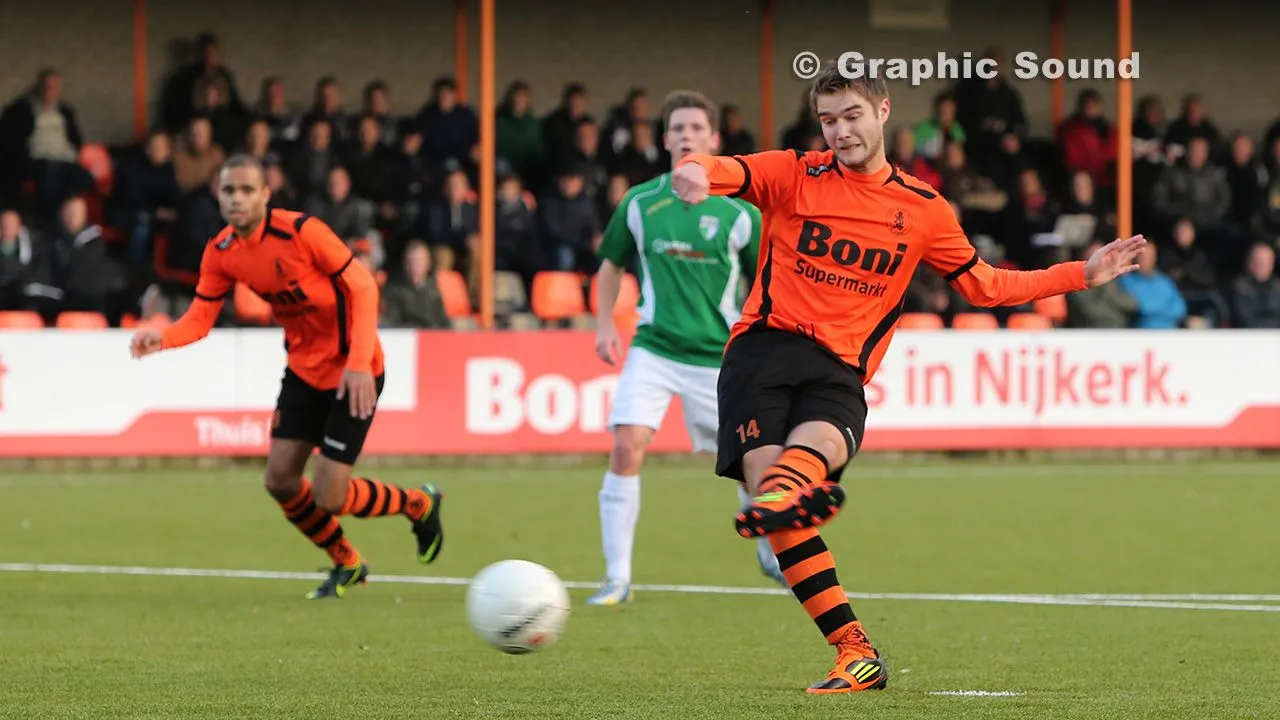 pdht60dsmv2pr4to491y3gqos 2013 11 23 sparta 01