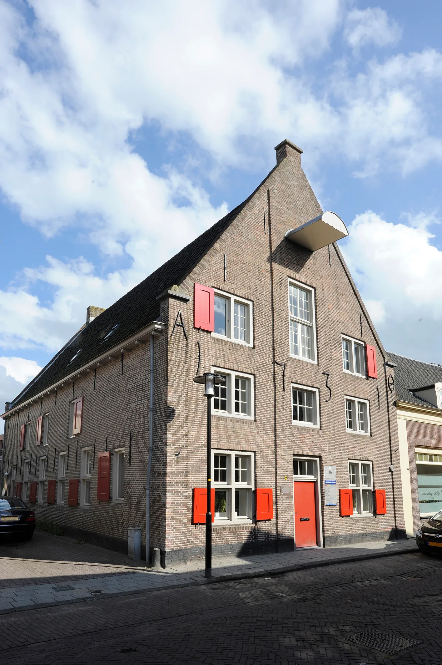 q3dmsti5xsdqna6xeeowmy63f 2013 05 22gvdveen venestraat 16 kl1