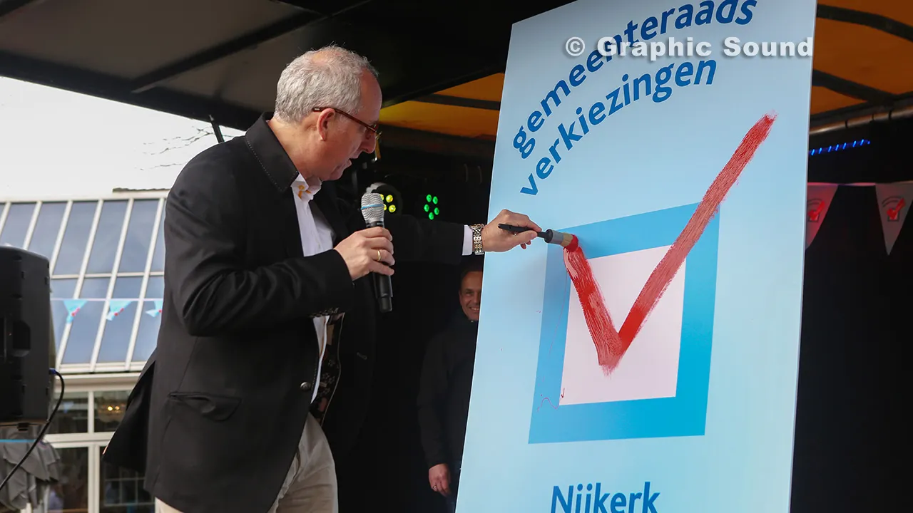 qr43xe9zpodzfmcwhvyjxvm29 2014 03 14 verkieizngsmarkt 02