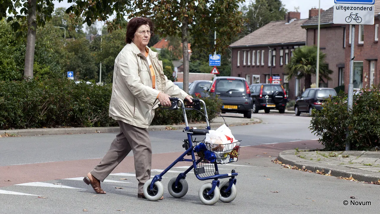 qxir8fi0i96ir5h6y9omqj34k 2014 03 28 rollatorrun