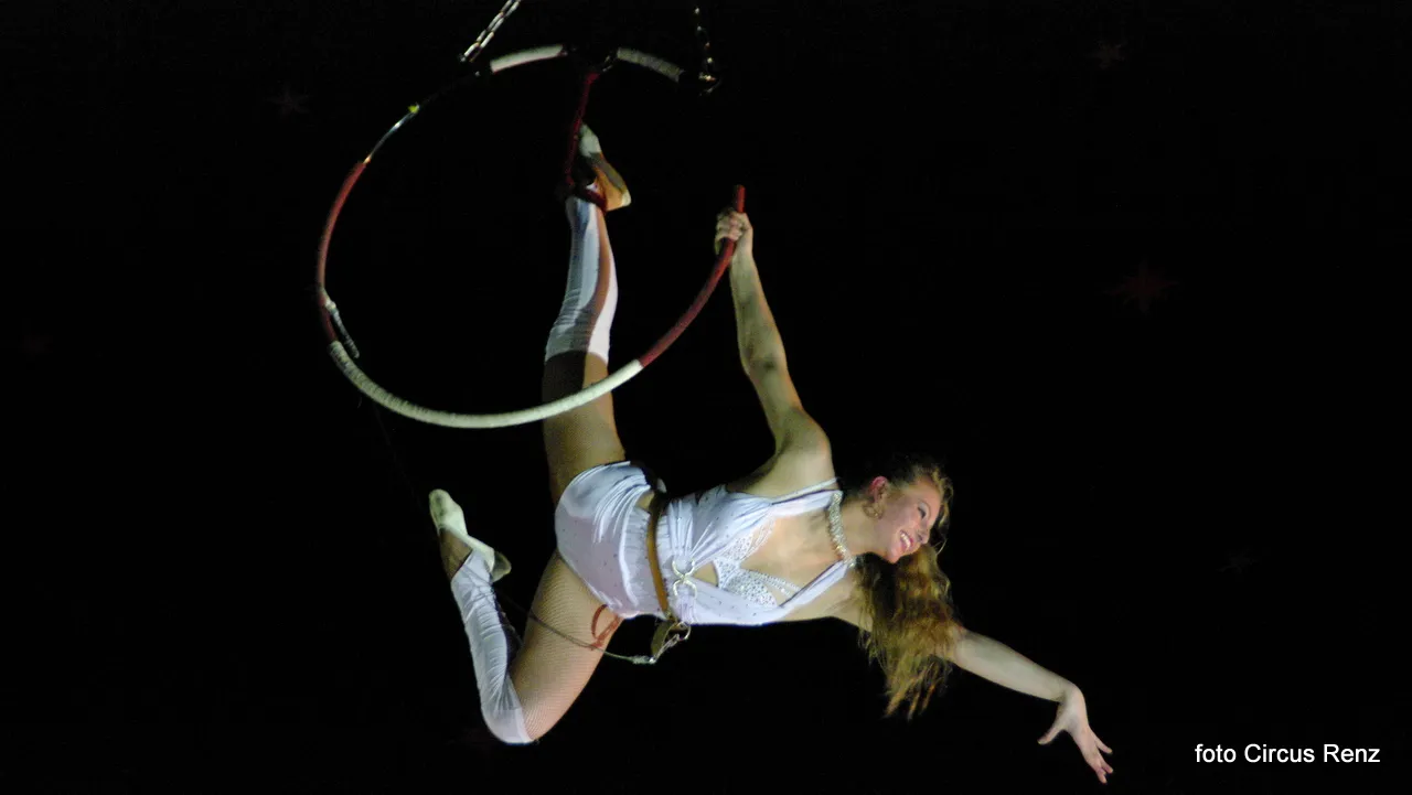 qy55qvapk6urfy7hw8bhj7sgs 2013 10 02 renz3