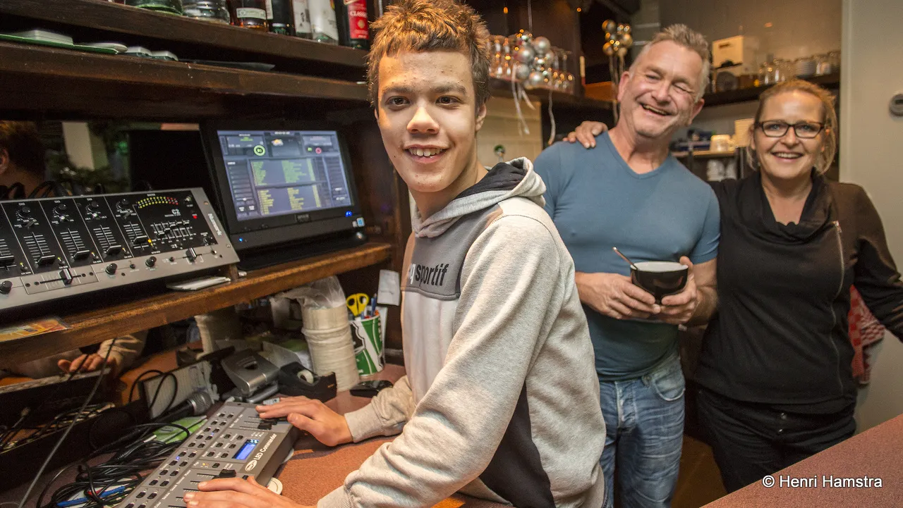 ri5vpm33yzobna2e6tx716fwe 2014 12 14 serious request actie