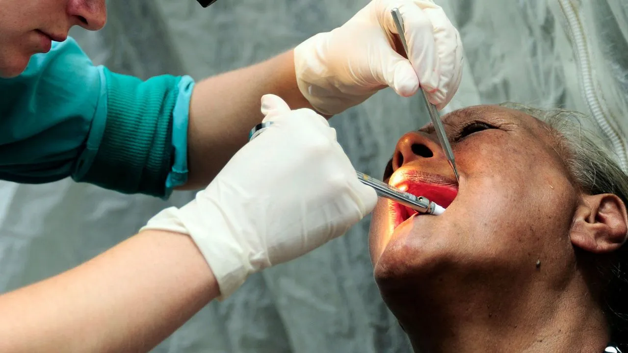 standaard nijkerk los tandarts dokter gebit tanden arts ziekenhuis gezondheidszorg zorgstelsel zorg