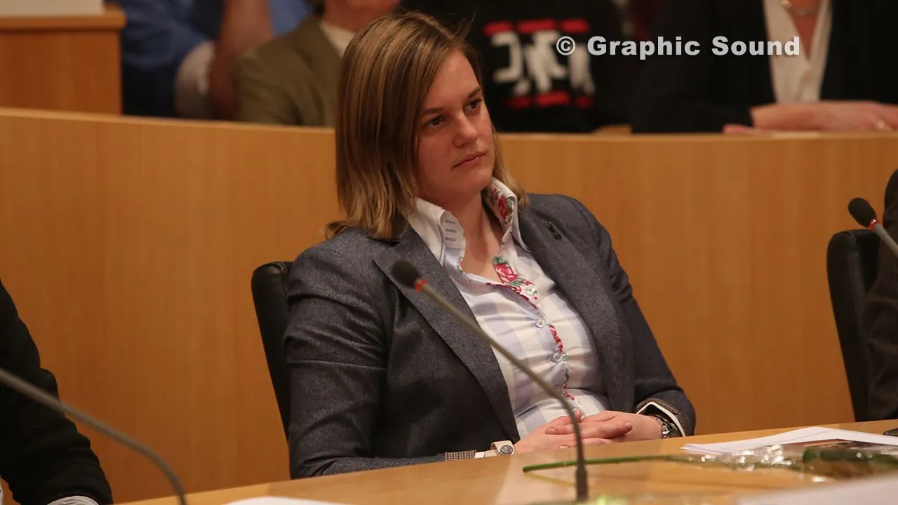 standaard nijkerk politiek irene moes 2