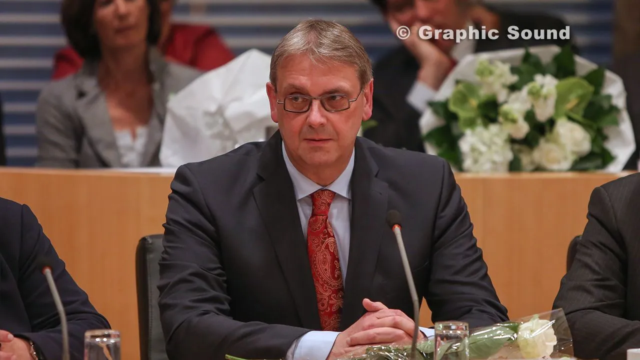 standaard nijkerk politiek joop van ruler