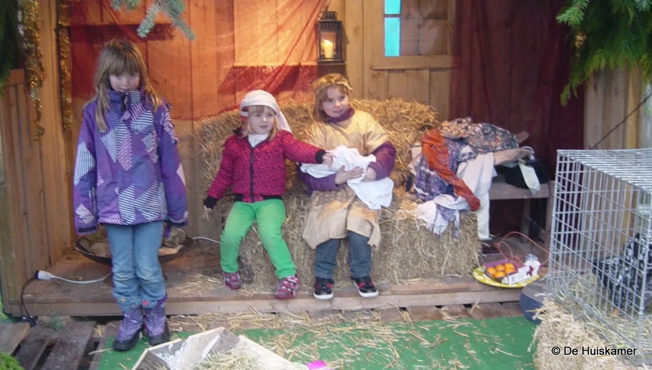 t0flyc07ahsz92zjo8nd0e37x 2012 13 21 kerststal