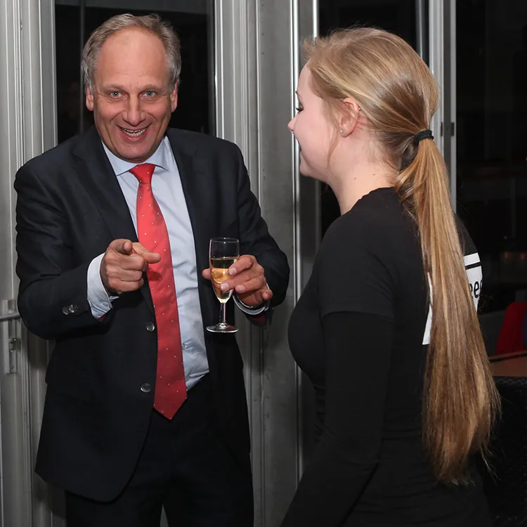 td8wh5hglnqulln64ow0pyfnk 193644