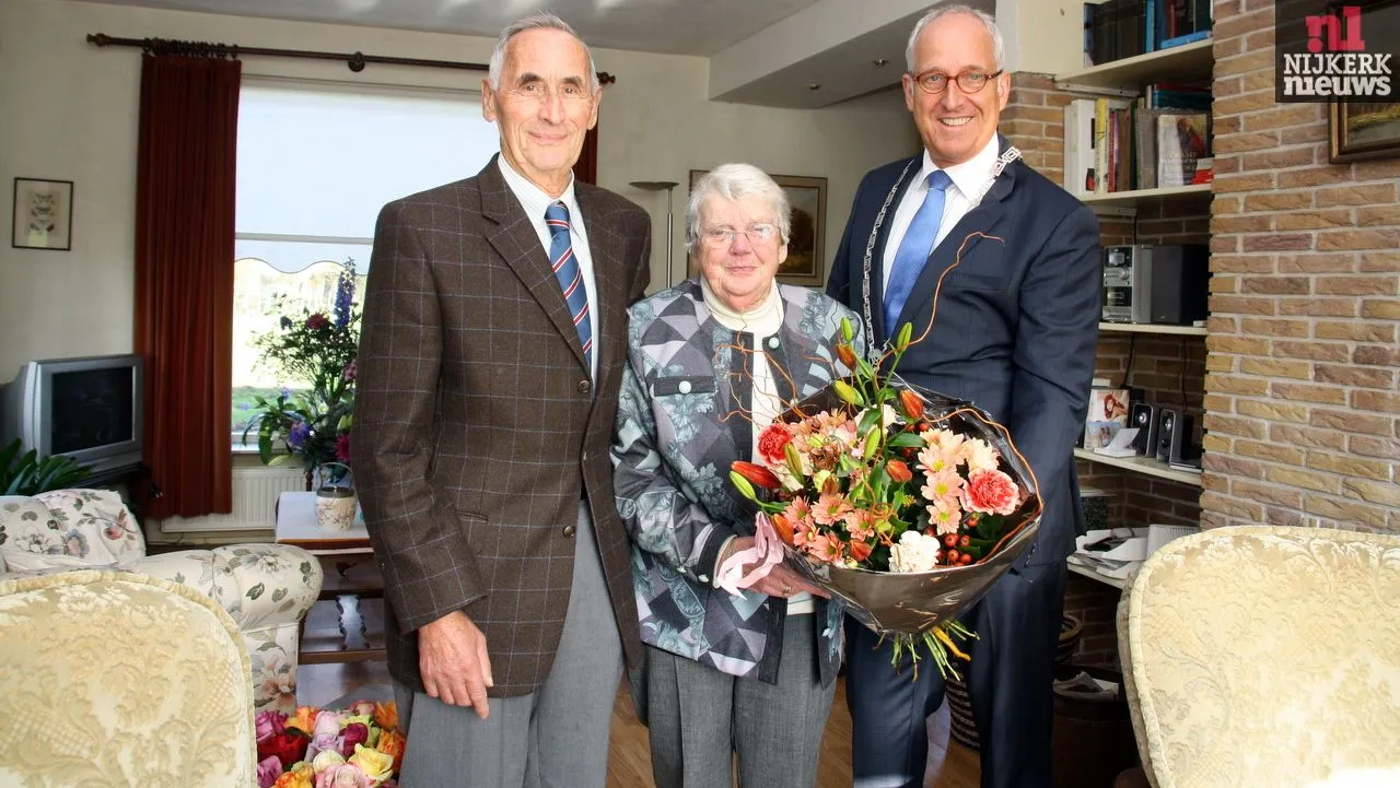 ttelordqbcfv5xkv1ego3pqti 2014 11 10 bruidspaar 001