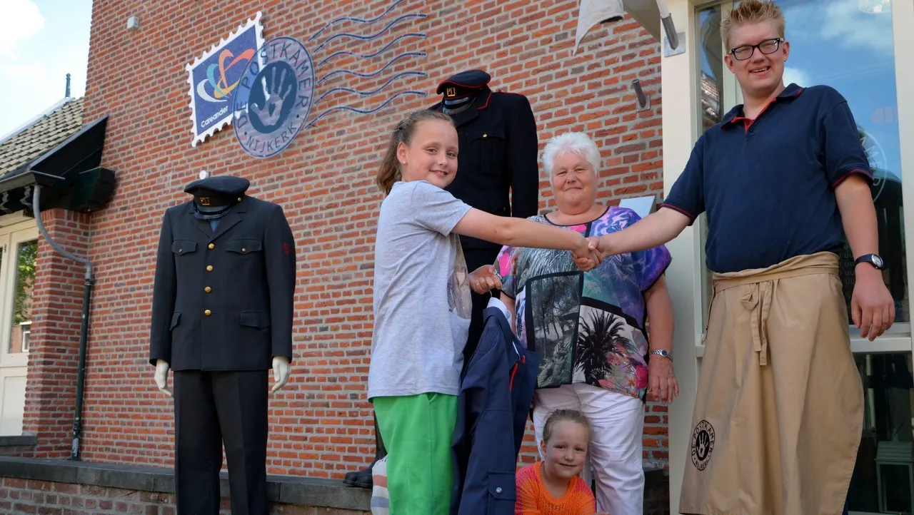 v6jw4gvxe6vv7ky4gr8zjswd0 2014 06 13 postkamer