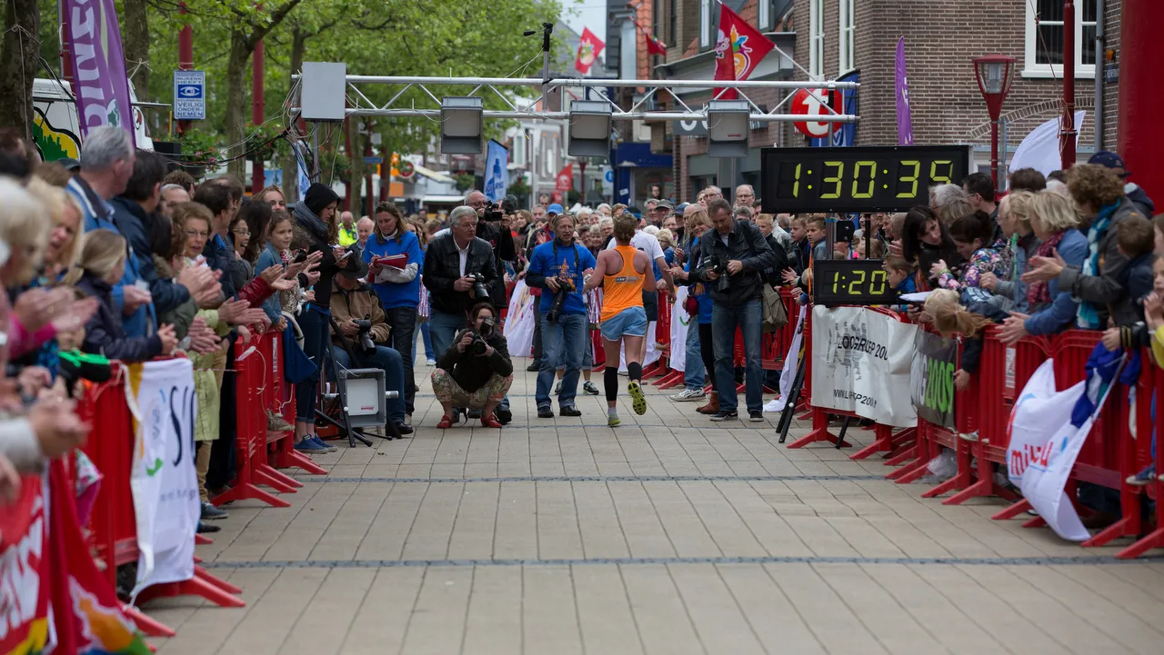 v9aa82rbgfp5ayrvssb8ineg0 2 13 06 01havle47