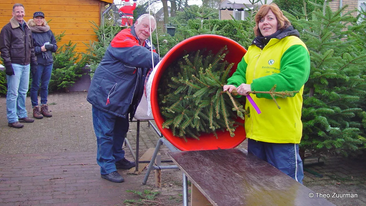 vcpvjq4uzpcx89wrgum4msbka 2013 12 09 waletkerstbomen1