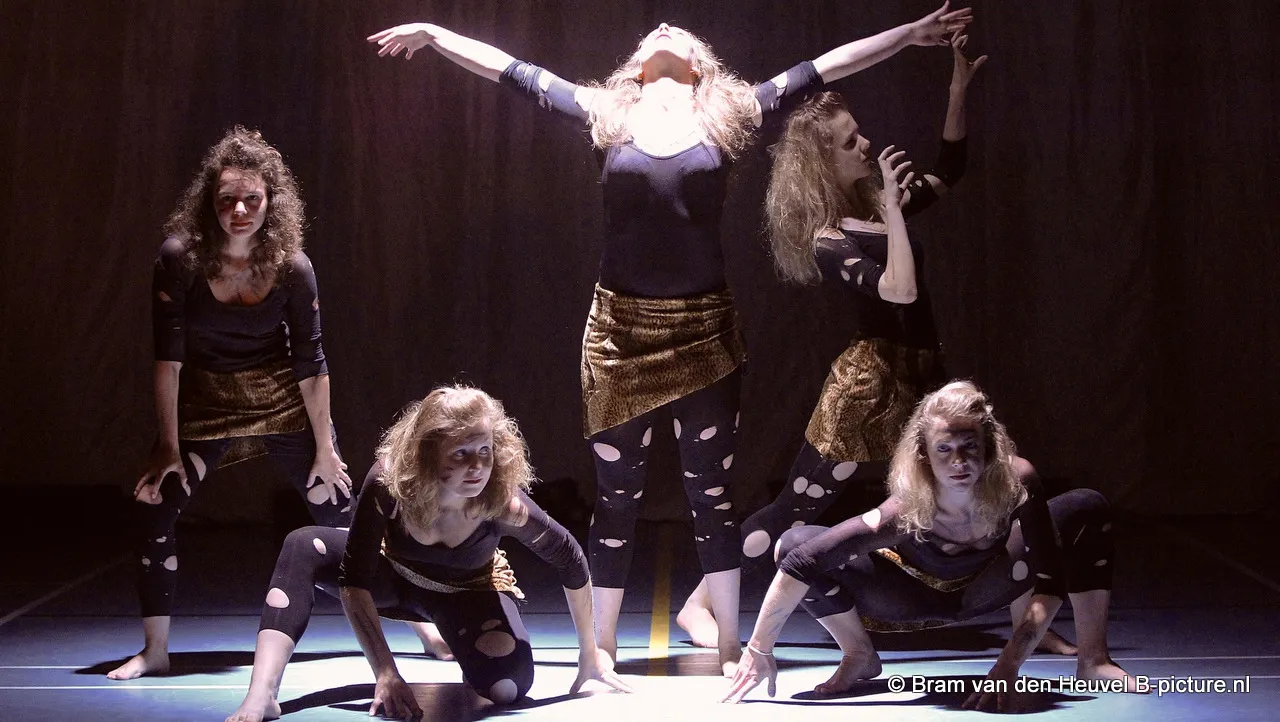 vj5bmp5pg639sm9xfxm69om4u 2014 07 14 hellas circle of life jazz tot 30 jaar