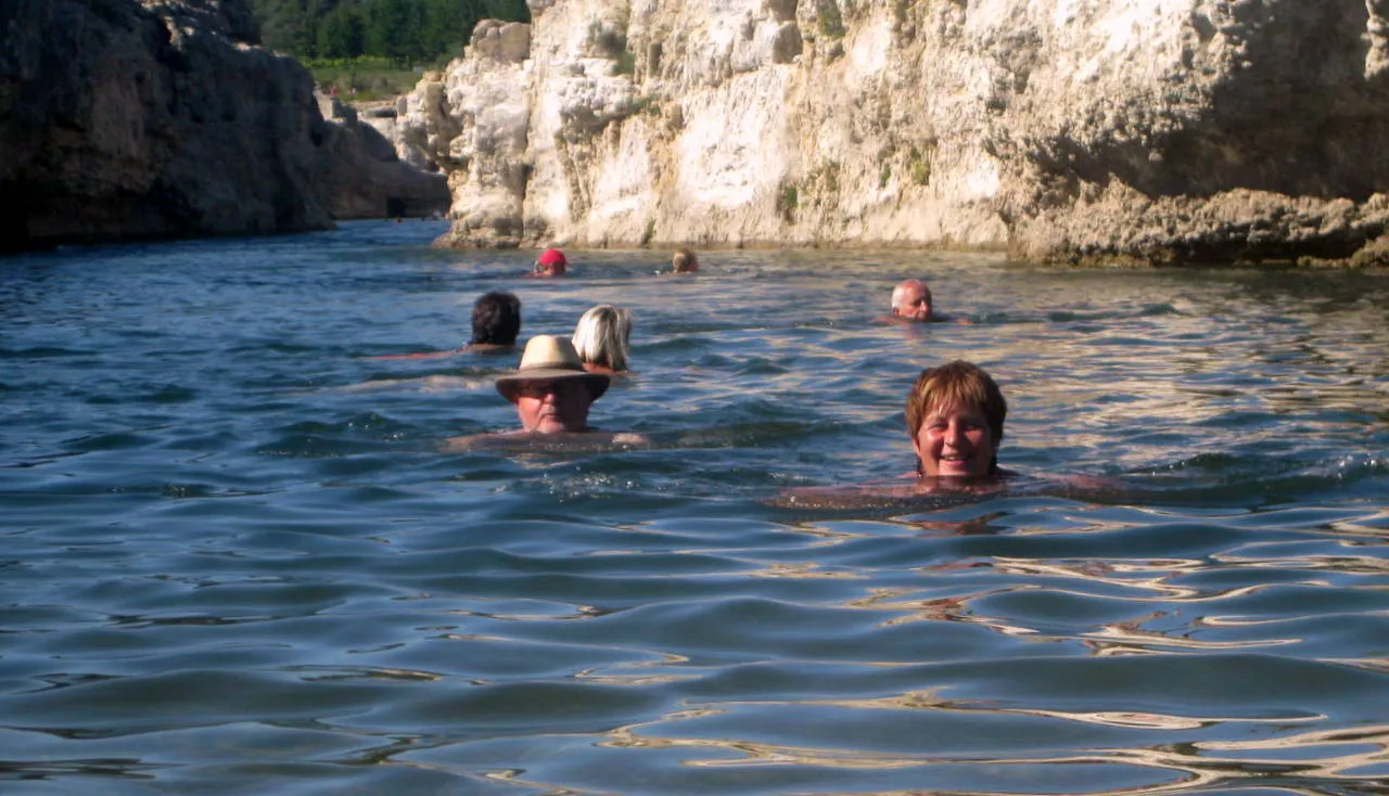 vj6n9nk4ktdrw7usbuk9uvlci 2012 07 19 la roque55