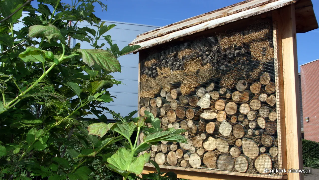 vwo78omqcc98jef21af2drp2c 2014 06 13 bijenhotel accent 1