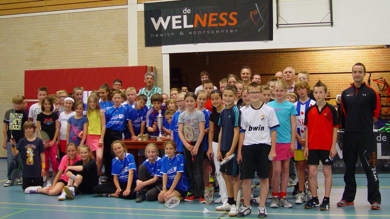 wiojavtok5ck1mqfy2c2jthu8 2013 06 17schoolbadminton1