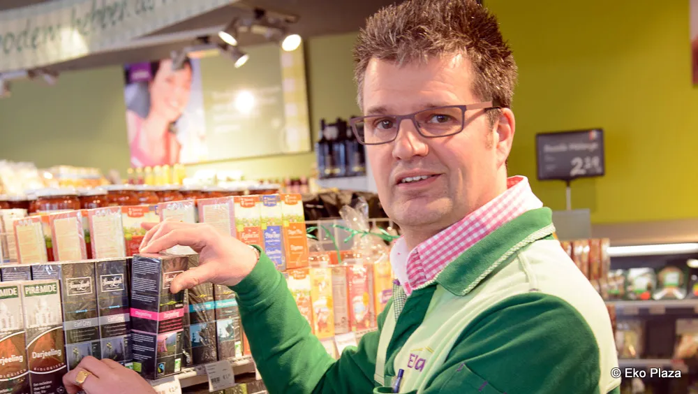 xb61n3jsjnbb5gm383uv6uycs 2014 01 25 eko plaza pschraverus in winkel bij theevak