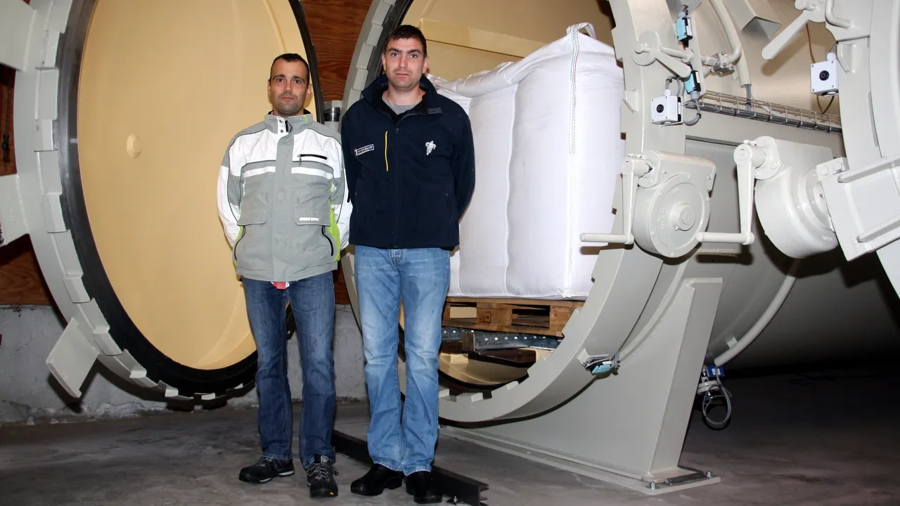 xlelv4qv8h2arrng3skul49n0 2013 09 18mostervdweg 00