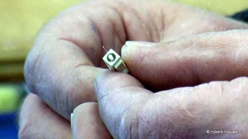 xtj59slnxpwa7r8nfvuly536h 2014 02 03 glasvezelkabel2