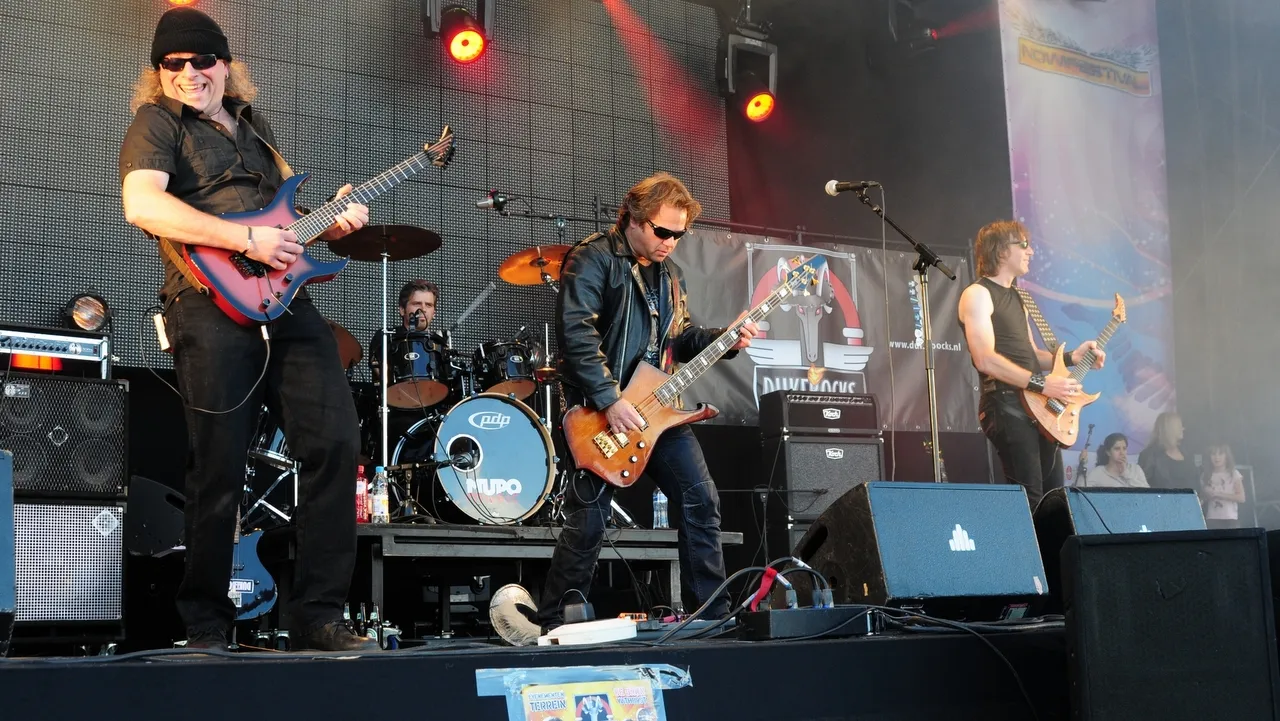 yk9w8h4fuqali9s2rusvf95w0 2013 07 04dudedocks1