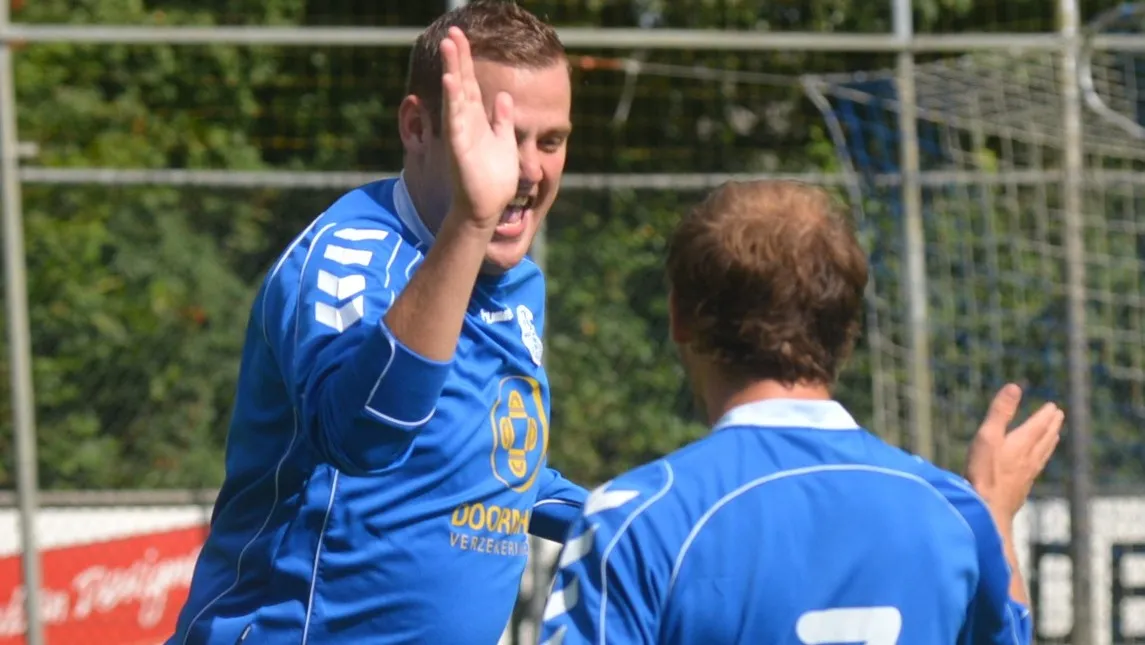 yuy0oi8e8mfu33877rq9aq645 2013 08 31 veensche boys lelyst brom4