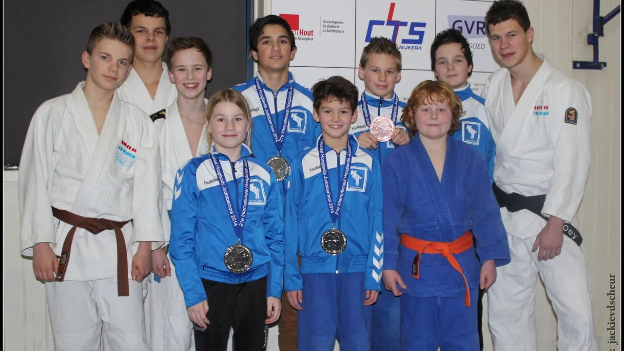 z9vbmohxbeyv2t0x5xs7it6mu 2014 02 08 jvdsjudohoogland2014mb
