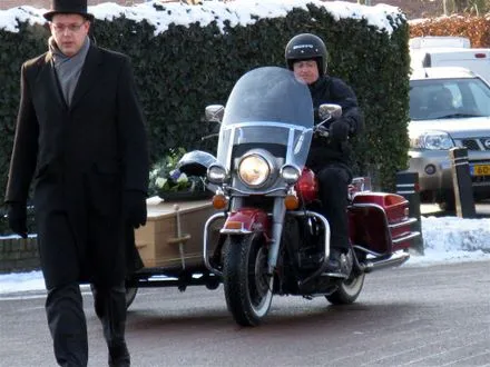 zcuvoy9q2l00eg9jpvy99n1z5 116829