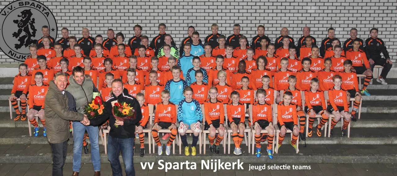 zhfyqylnxv3g55kp2e6z8ld4j 2013 11 21 bloemen covebo selectie teams6920kopie