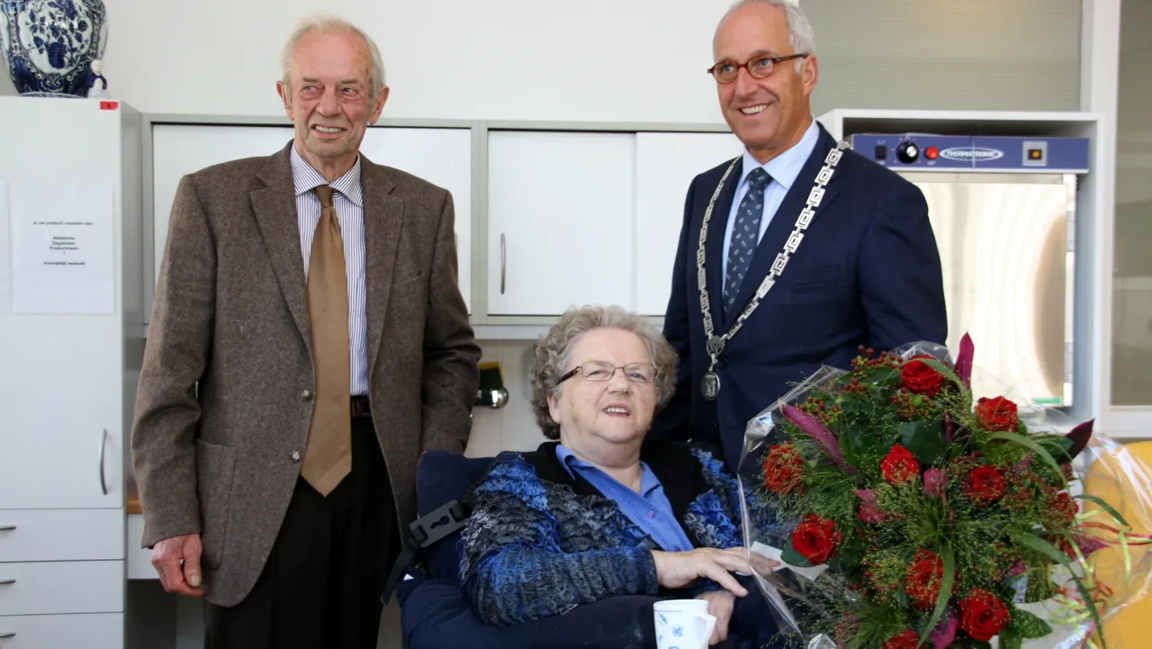 zmaa8nqaruw9lk1n1bufbymiu 2013 09 16 bruidspaar van de pol