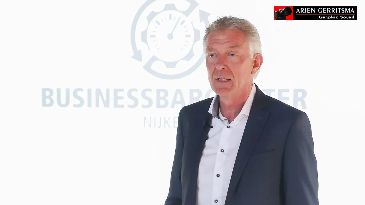 2016 04 12 business baromter 02