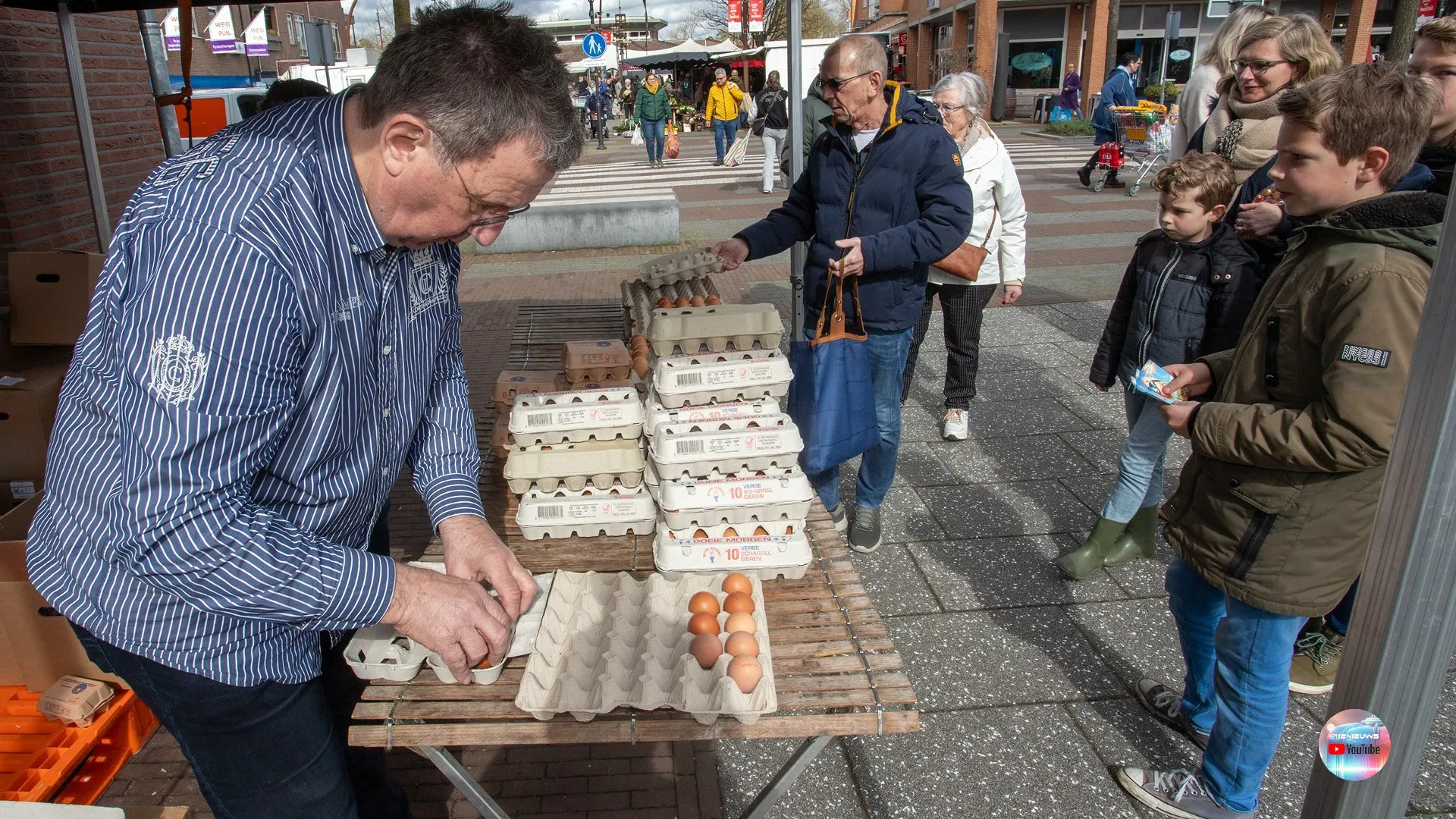 2024 03 29 paasmarkt uitdelen hoevelaken