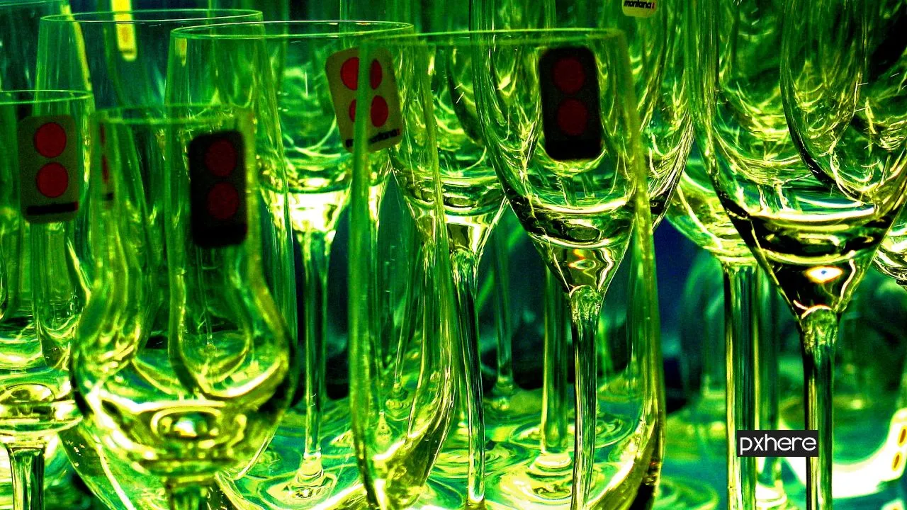 l2021 02 08 postcodeloterij champagne ight flower glass restaurant atmosphere green 845967 pxhere