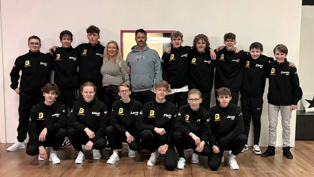 2025 01 28 zero gravity van badabounce tonen trots de vesten