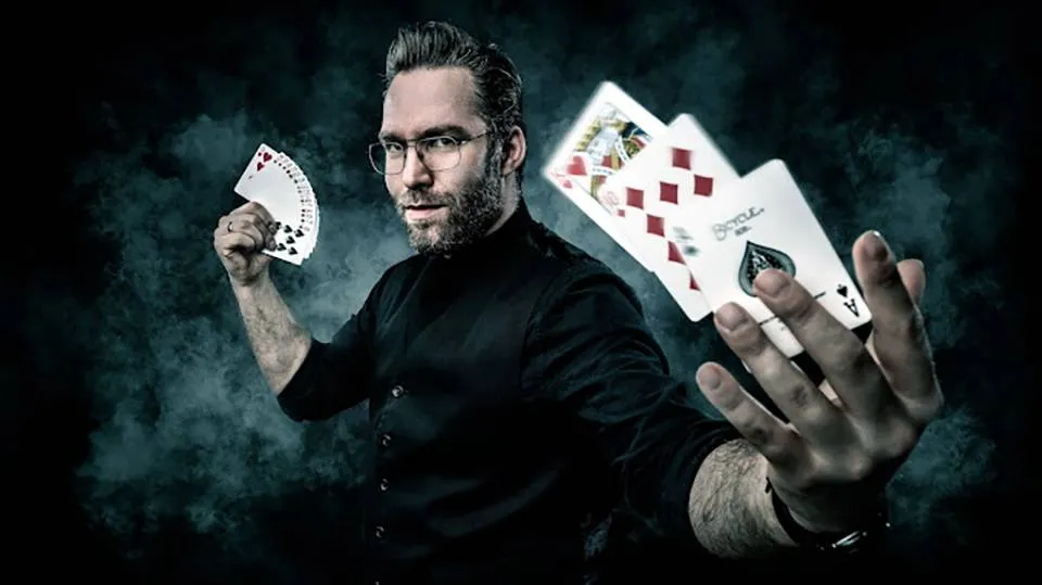 2023 03 17 de onbekende god