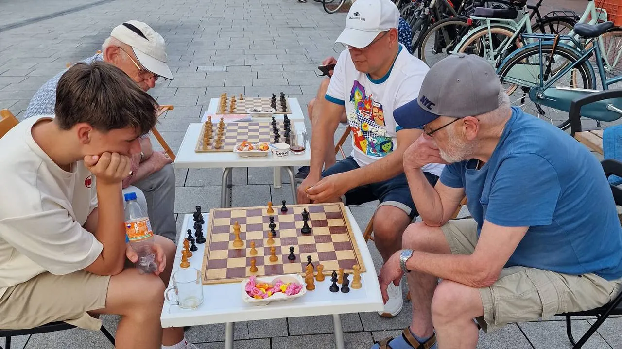 2025 07 04 schaken 1