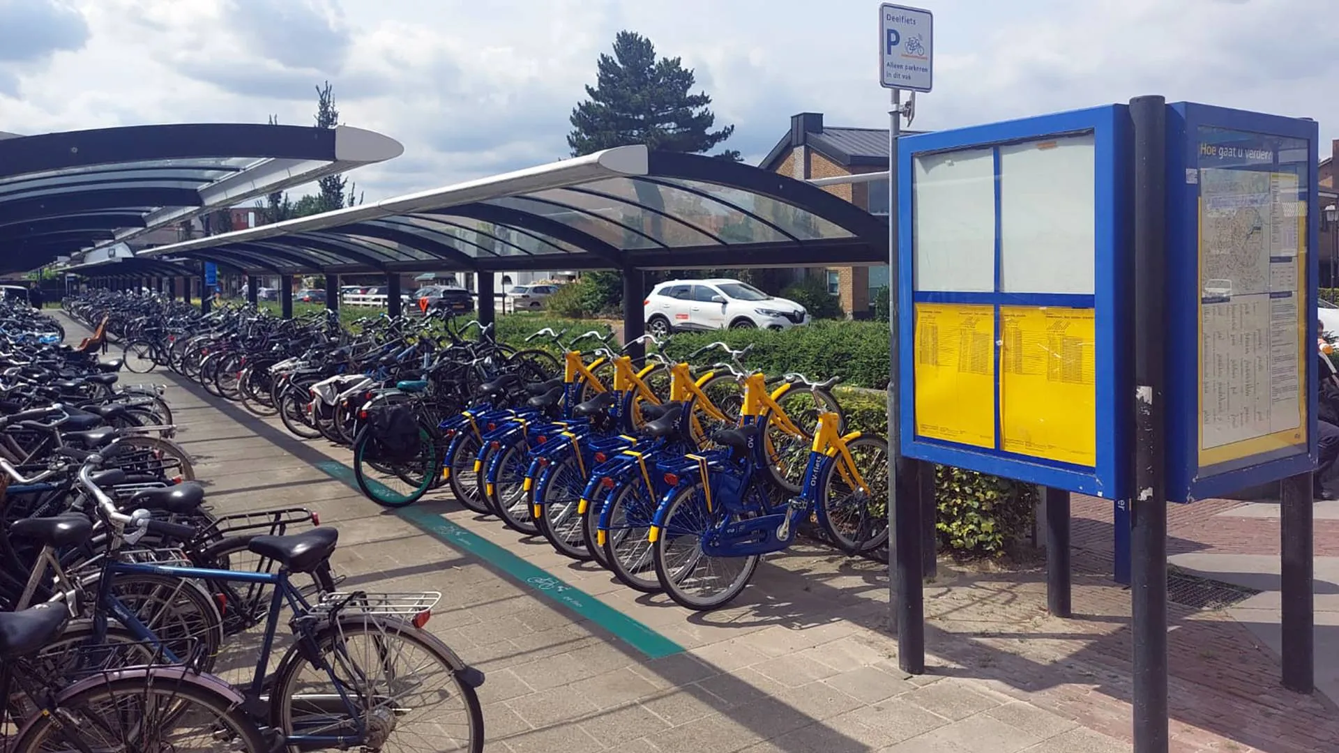 2025-08-15 OV-fiets station Nijkerk 2