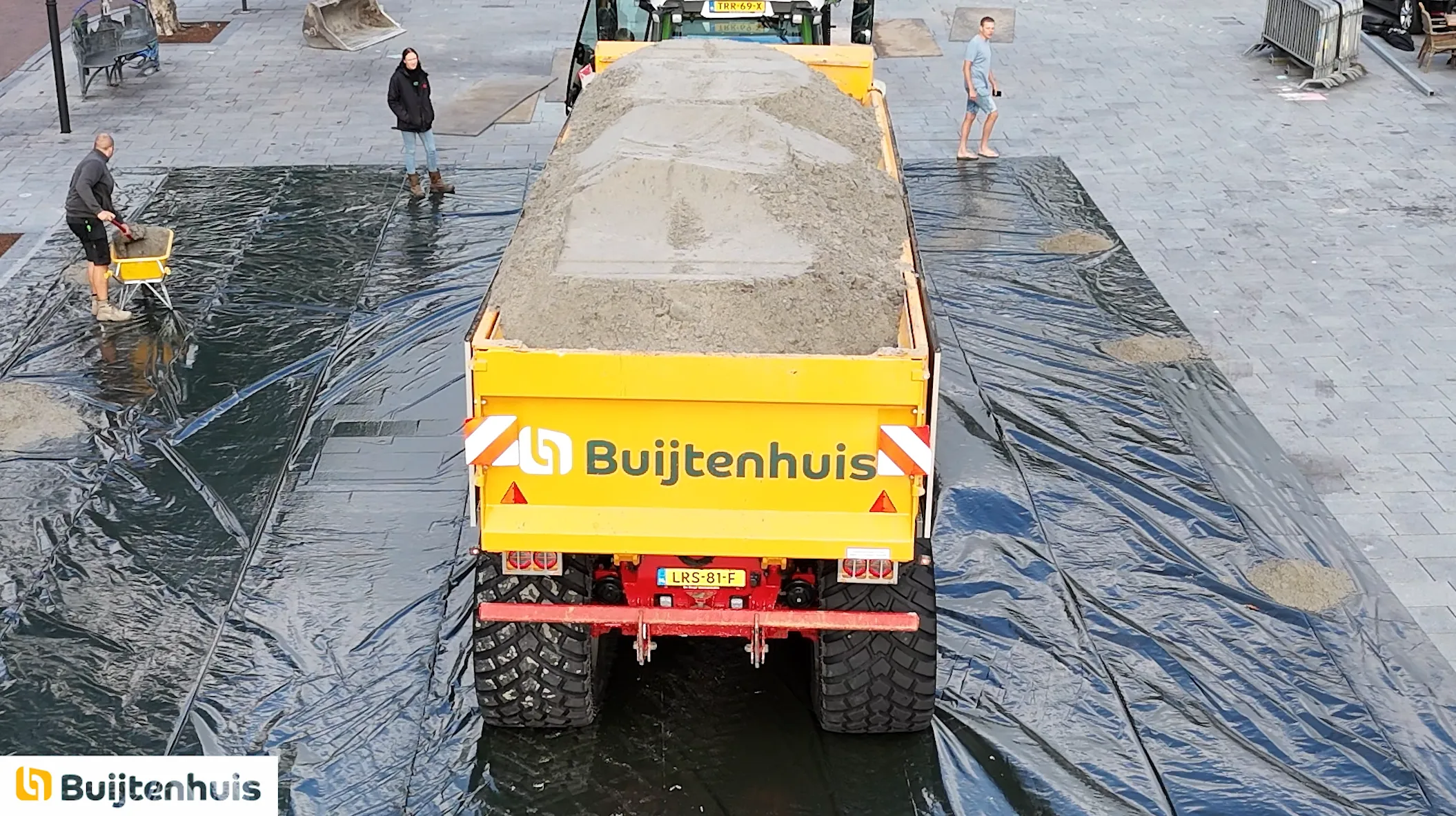2025-08-24 voorbereidingen beachvolleybal