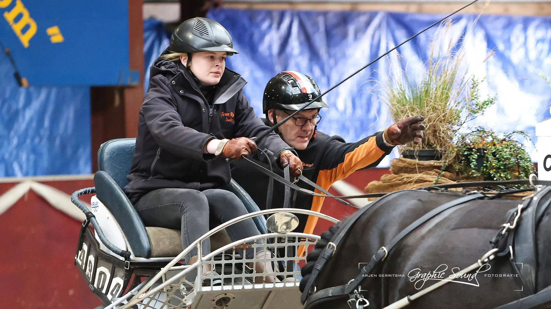 2025-11-07 menindoorr 02