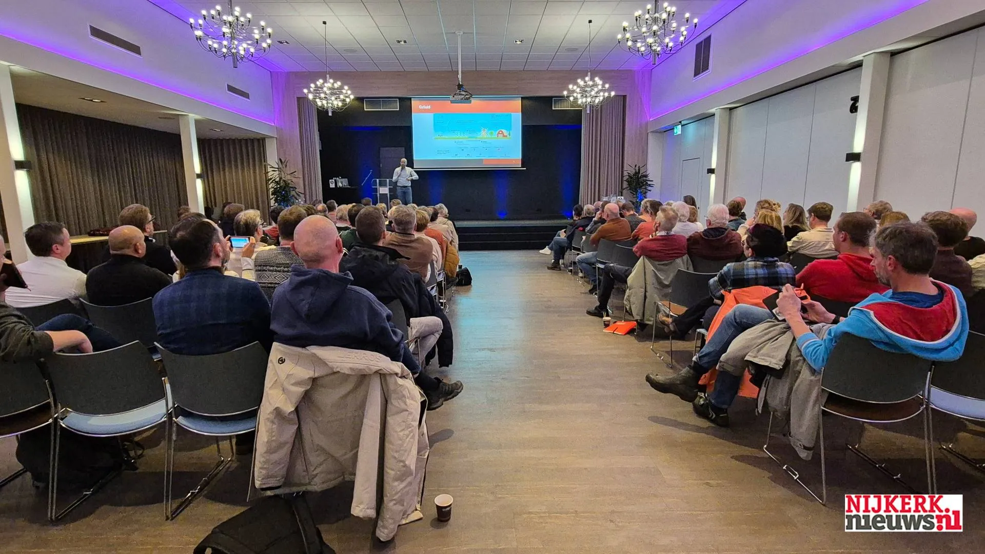 2025-11-24 windturbine windmolen -5