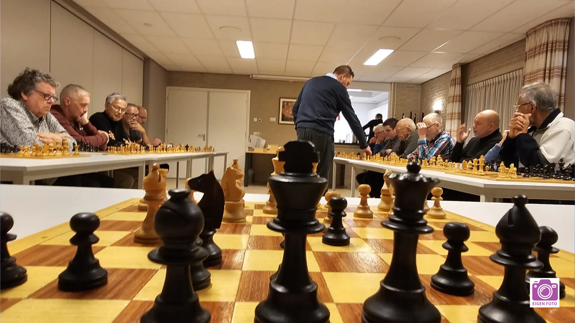 2025-12-07 schaaksimultaan