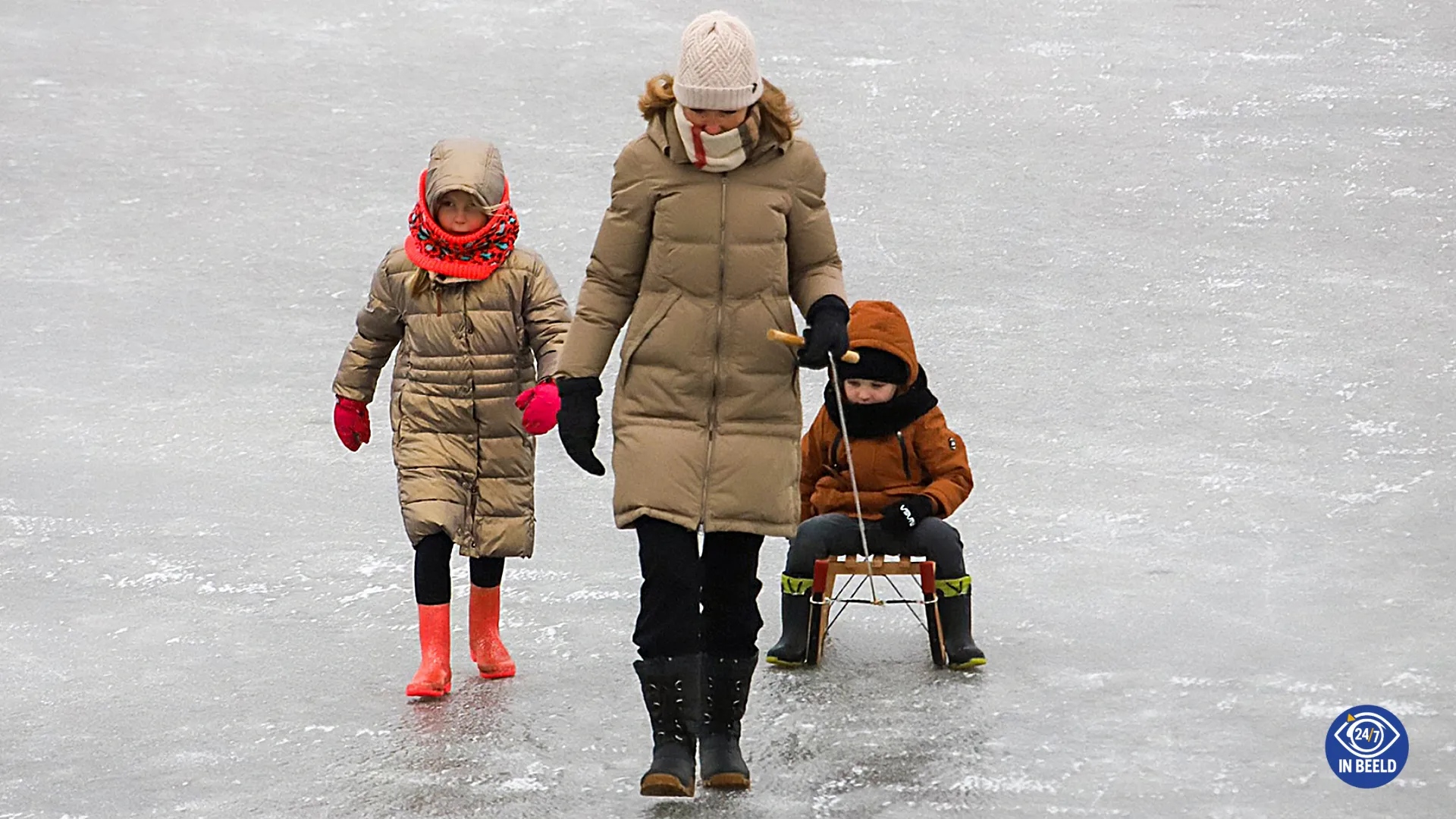 2026-01-11 Op het ijs Zeedijk 1