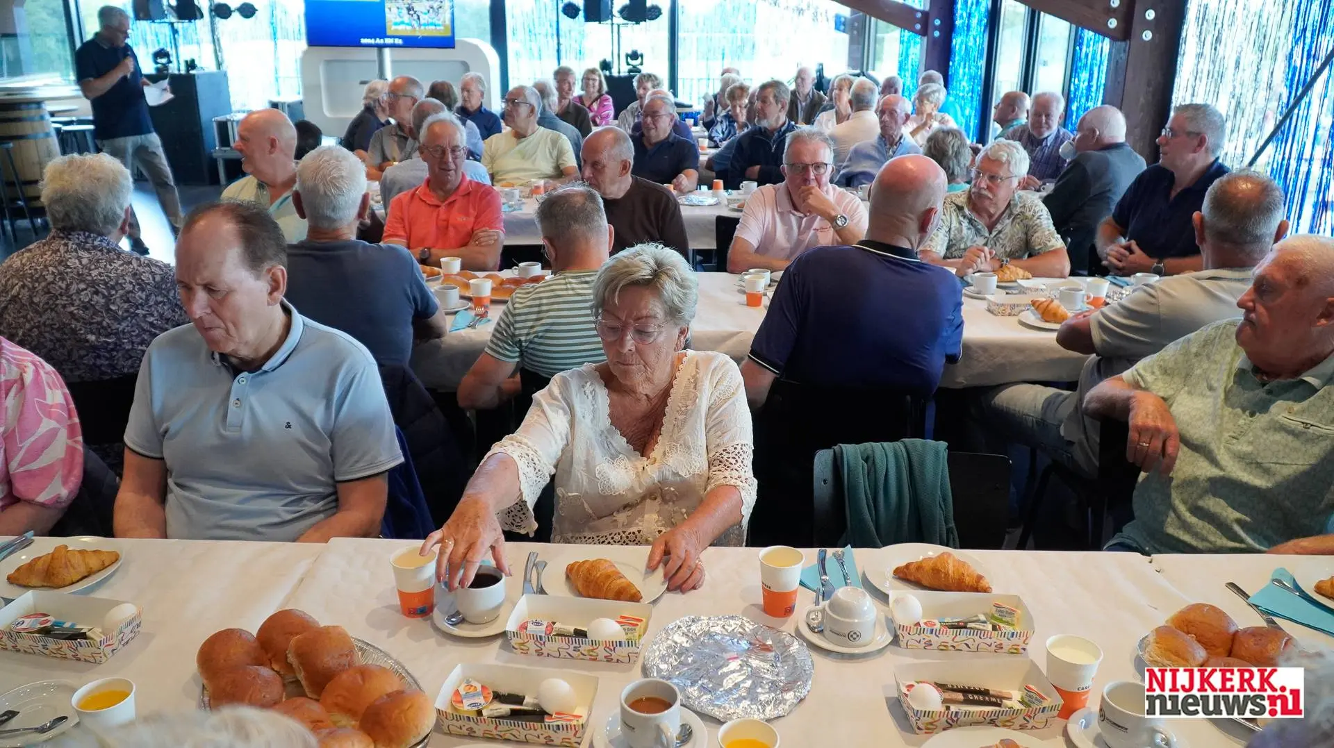 2026-09-05 veensche boys 90 ontbijt-699