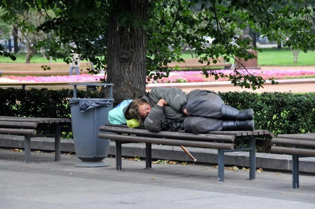 5964787938 eb4082d099 b