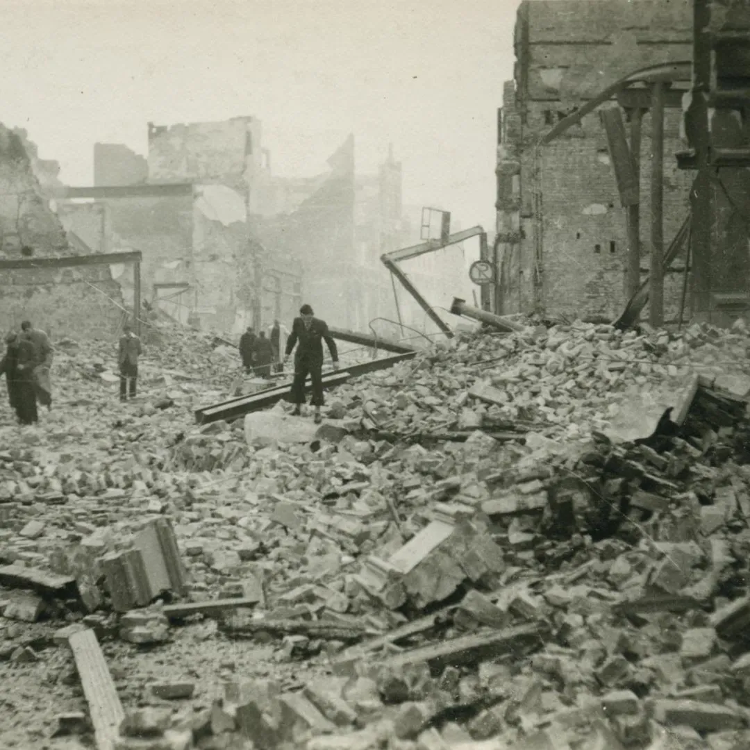 bombardementfebr44