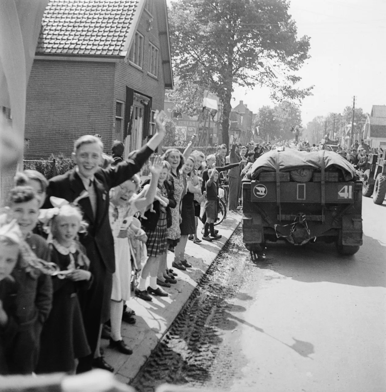 de bevrijding van utrecht door canadese militairen