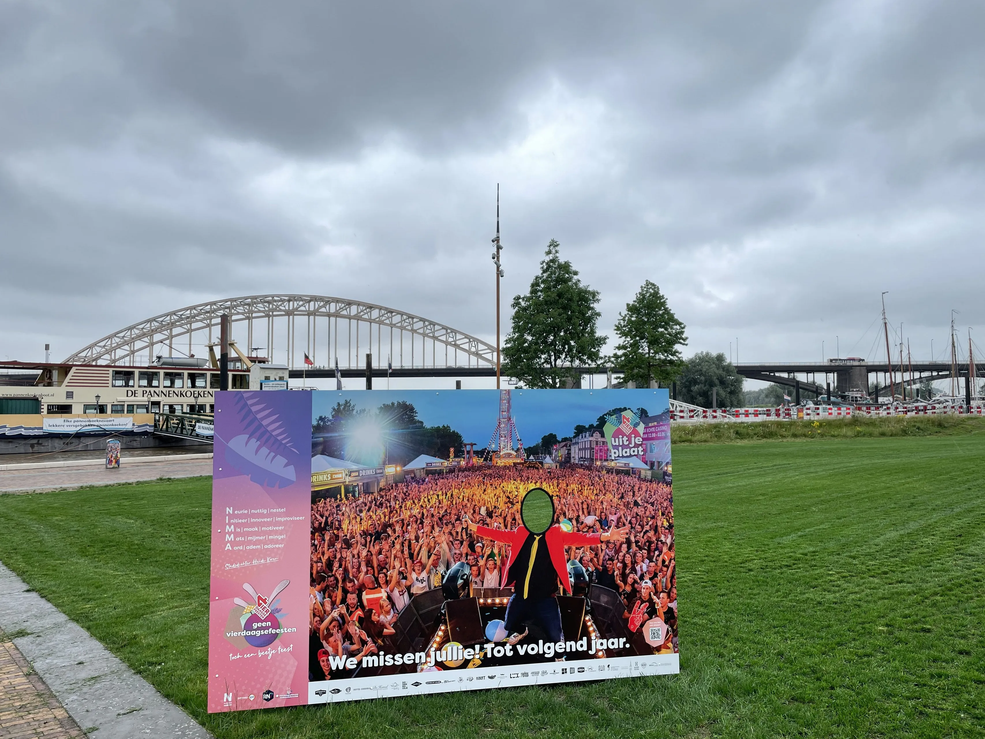 fotobord waalkade vierdaagsefeesten2021 janwillem de venster