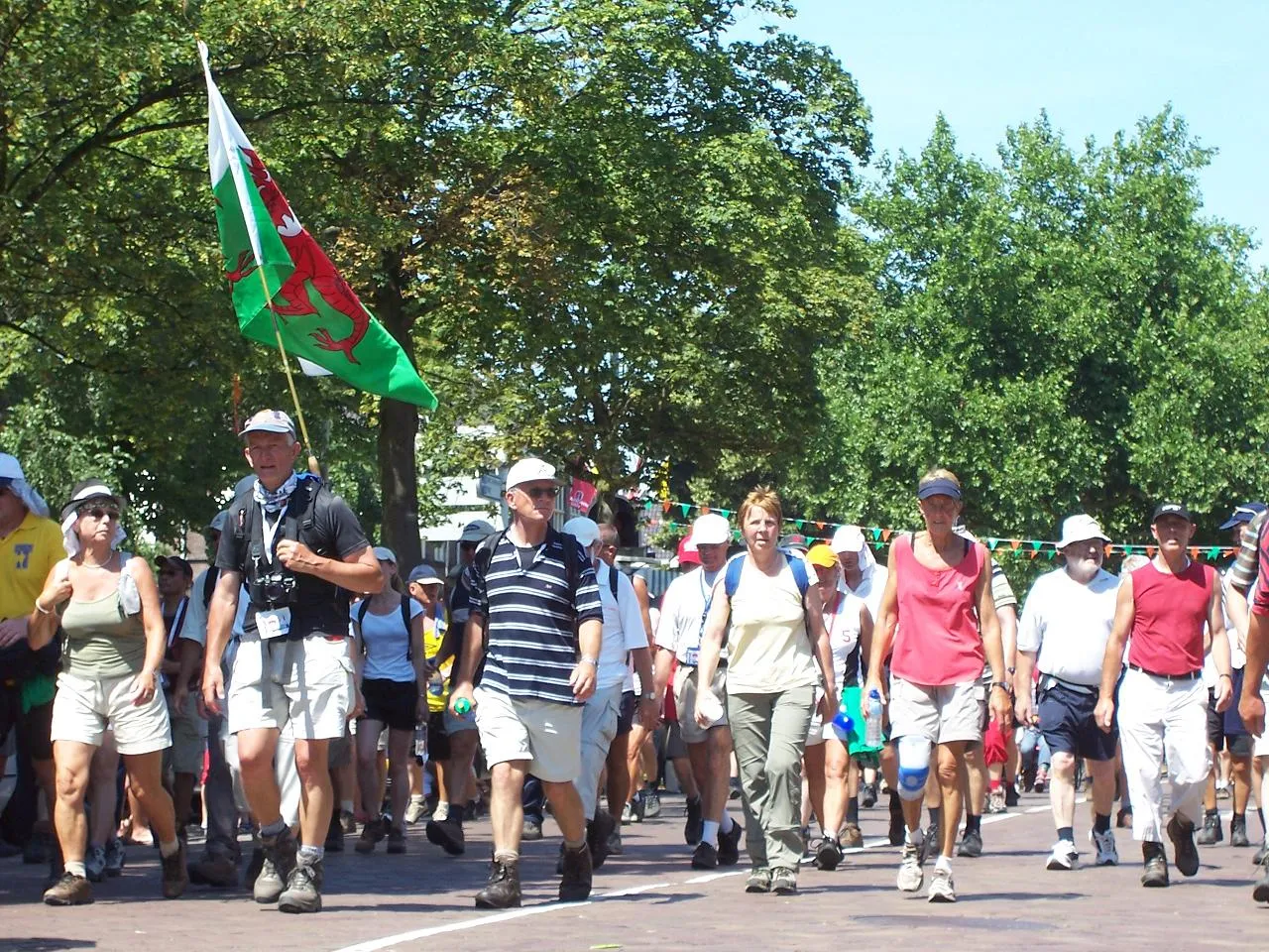 intocht vierdaagse 2006 dag 1